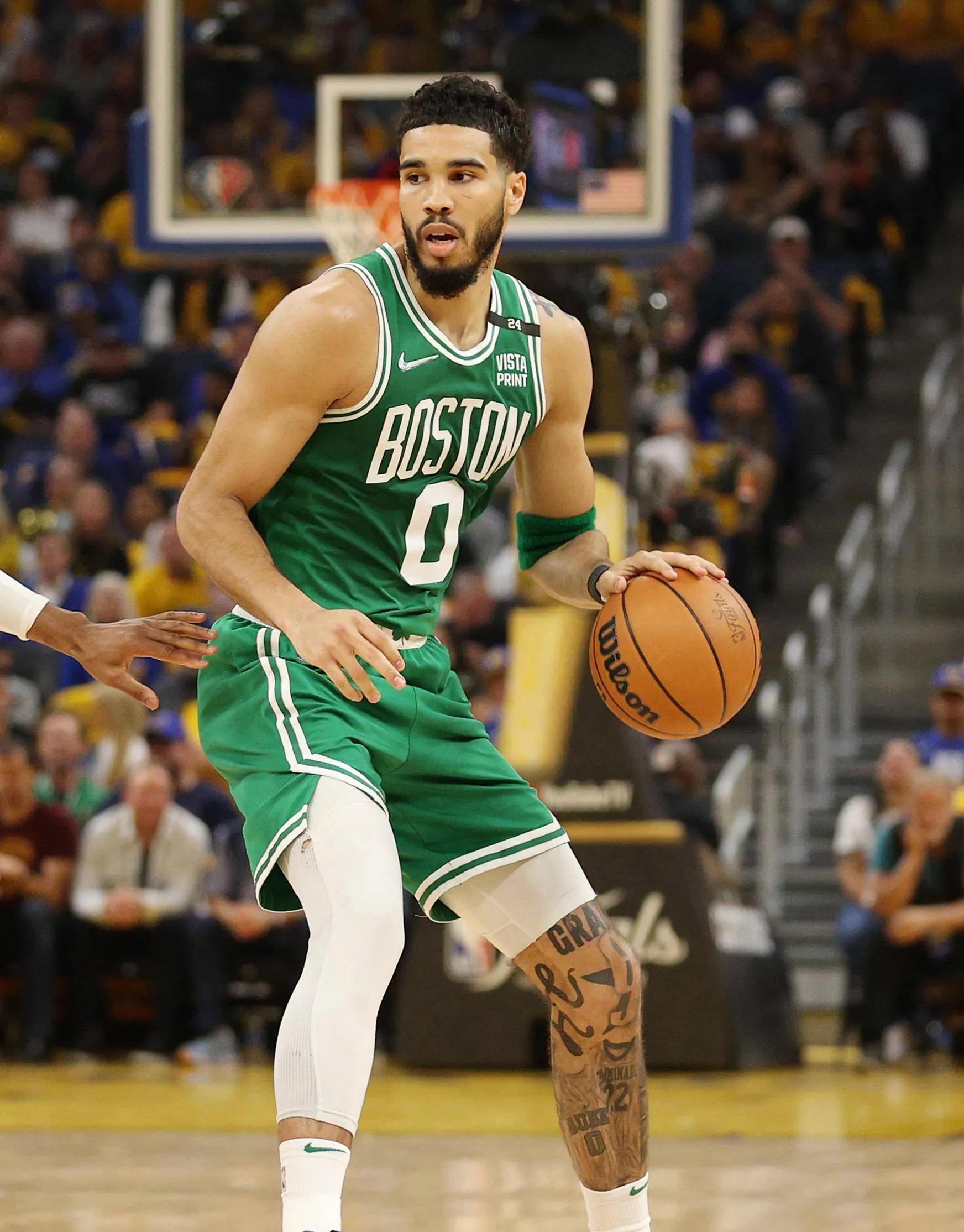 湖人技术犯规送分，浓眉主帅怒摔战术板！！的简单介绍-爱游戏中国站