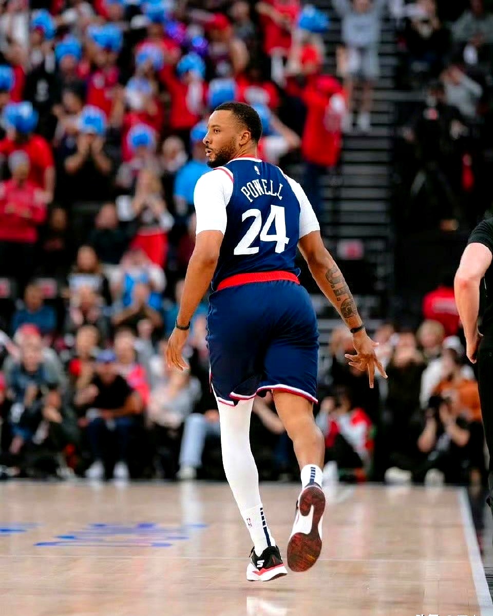 包含巴萨关键时刻救险，约基奇力保胜局拿下系列赛的词条-爱游戏平台