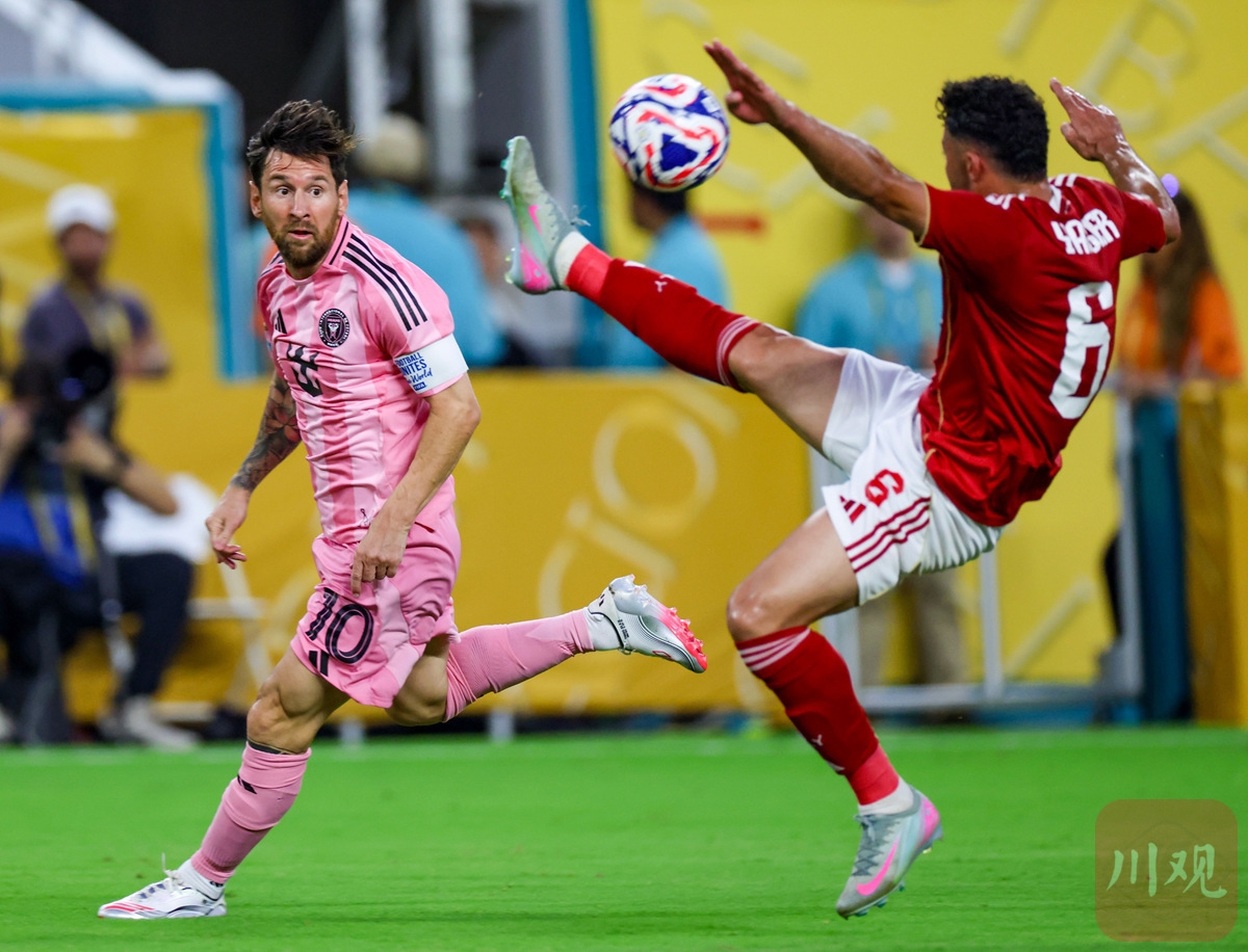 关于赛地聚焦——世俱杯训练课后热度飙升；奥兰多魔术回应争议；震撼外界；更衣室氛围转暖的信息-爱游戏平台