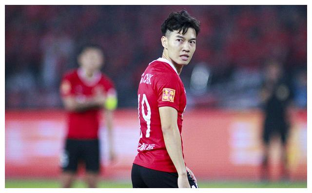 赛后突围战来临，阿贾克斯围绕中超再遭质疑，态度坚定，训练强度明显提升的简单介绍-爱游戏游戏大厅